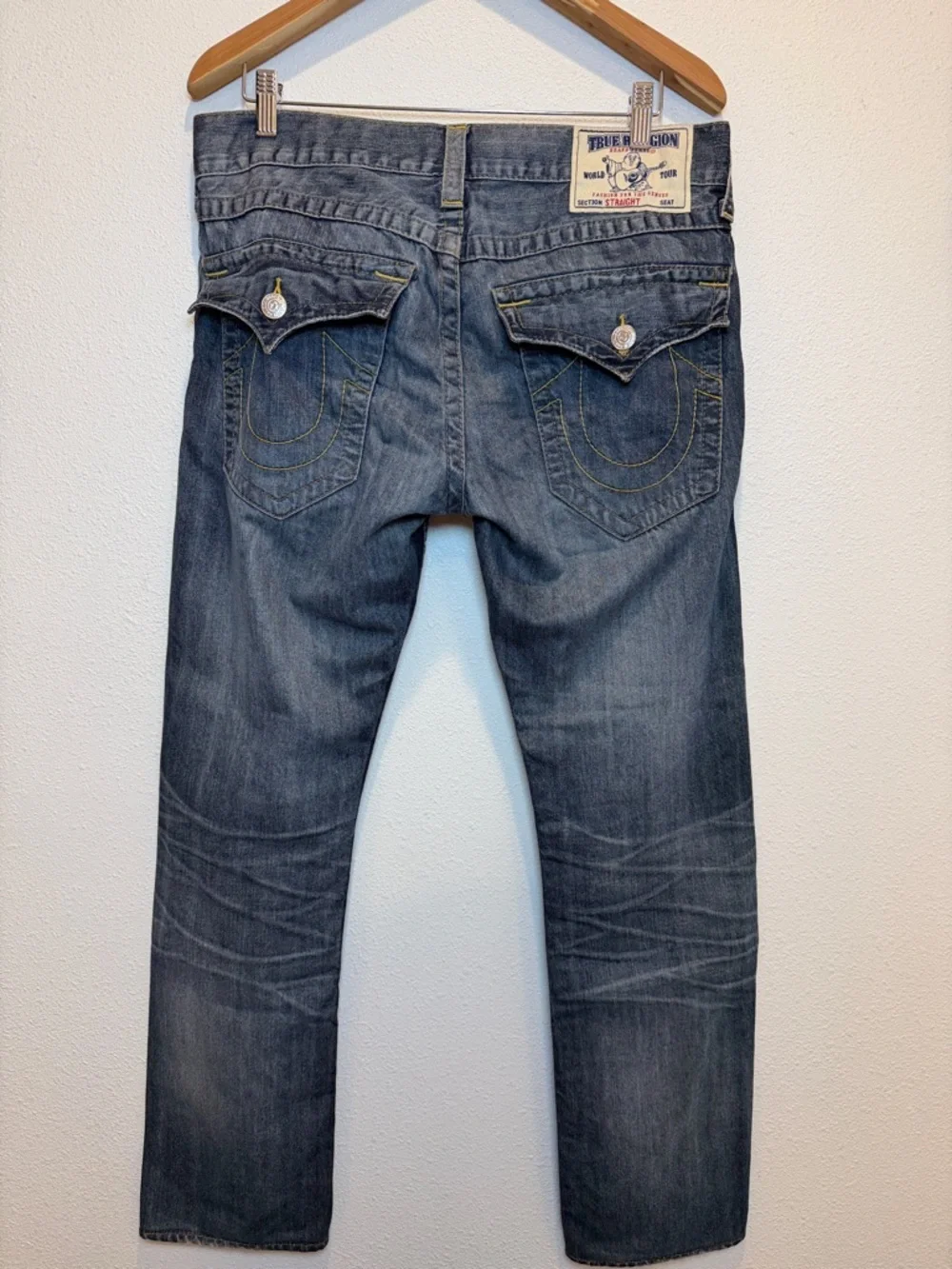 True Religion Distressed Dark Blue Straight Jeans Size 31